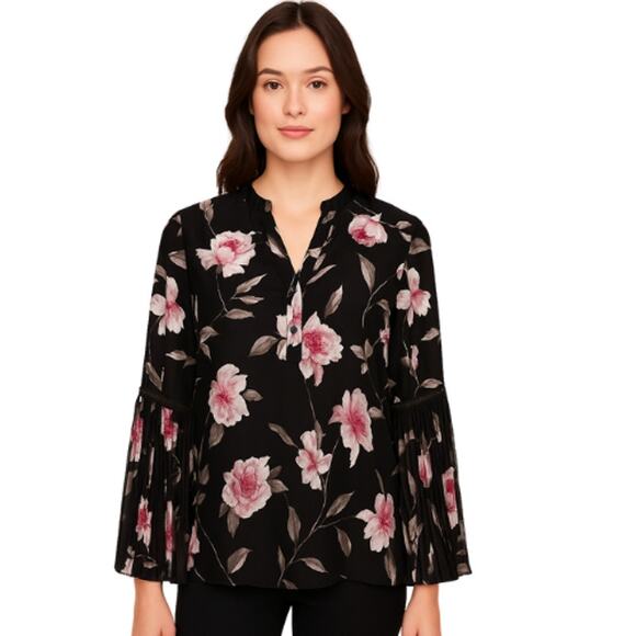 White House Black Market Outlet Tops - White House Black Market Floral Chiffon Bell Sleeve Blouse EUC Size 6
